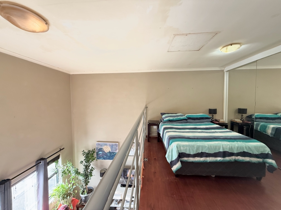 1 Bedroom Property for Sale in Table View Western Cape